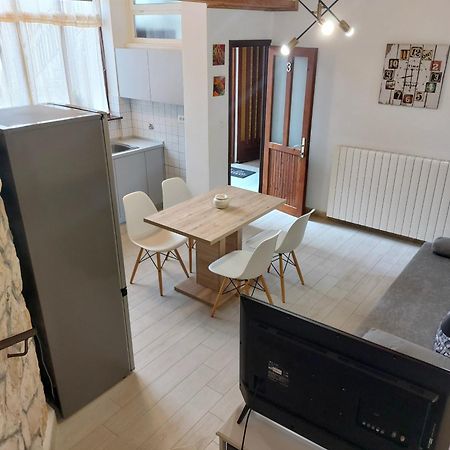Apartment Kiwi ラバック エクステリア 写真