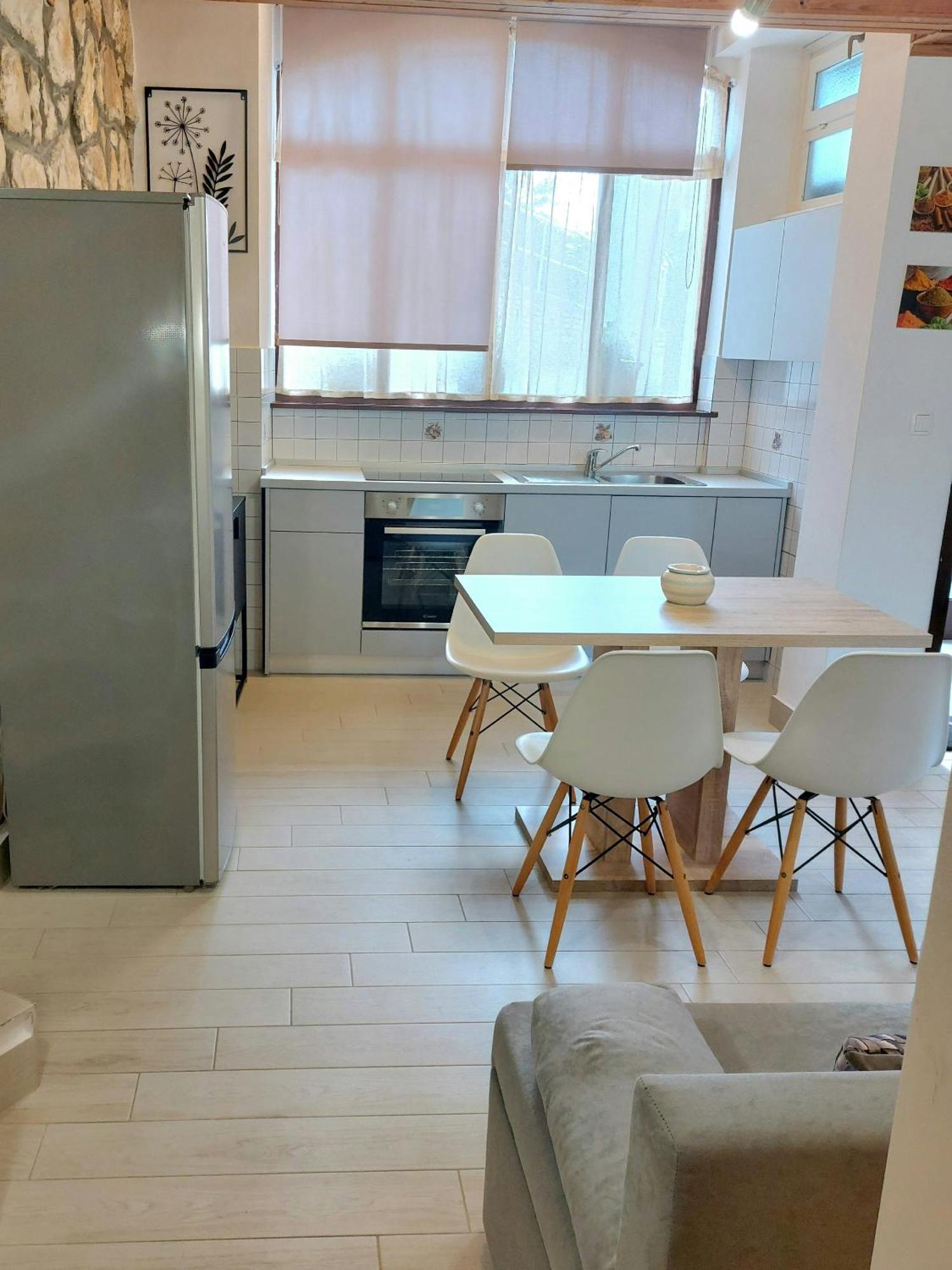 Apartment Kiwi ラバック エクステリア 写真